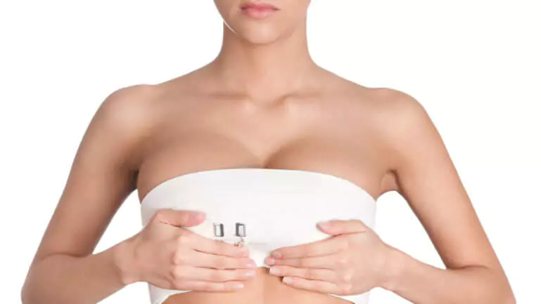 Wie lange dauert die Regeneration nach der Brustvergrößerung?